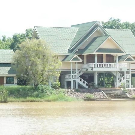 Rai Fhun Pen Jing Hotel Nakhonratchasima Exterior foto